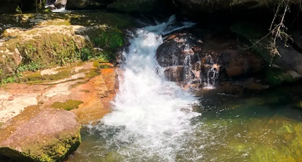 Cachoeira da Laje em Ilhabela