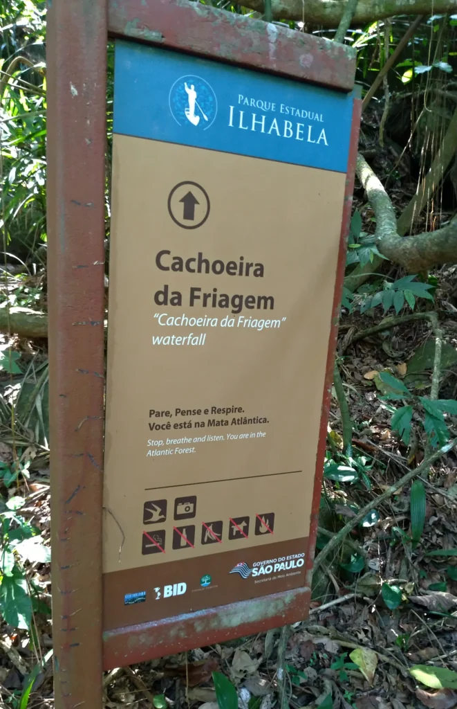trilha cachoeira da friagem